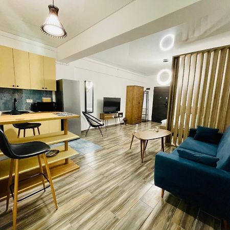 Luxury Studio - Maison 103 - Stefan Building Complex Daire Navodari Dış mekan fotoğraf