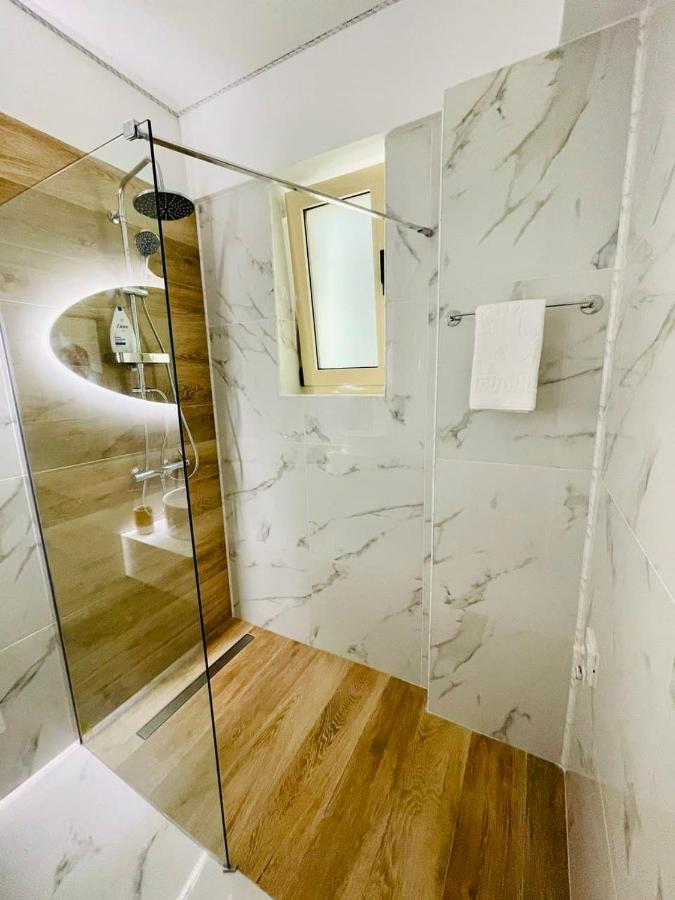 Luxury Studio - Maison 103 - Stefan Building Complex Daire Navodari Dış mekan fotoğraf