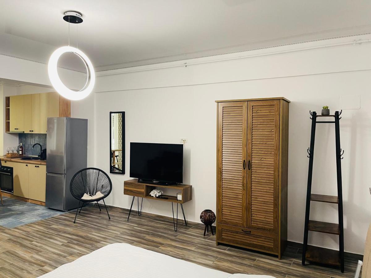 Luxury Studio - Maison 103 - Stefan Building Complex Daire Navodari Dış mekan fotoğraf